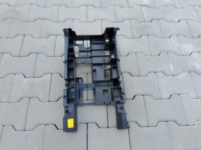 Vw atlas cross lift 2021 кронштейн консоли 3cn863233a фото №1