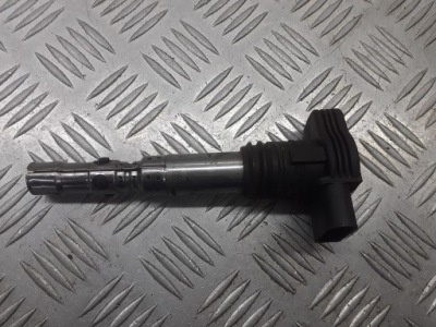 Катушка зажигания audi a4 b6 2.0 78251001 фото №1