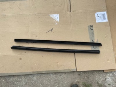 Молдинг ущільнювач двері zewnętrna ліва права перед mercedes w176 a-klasa фото №1