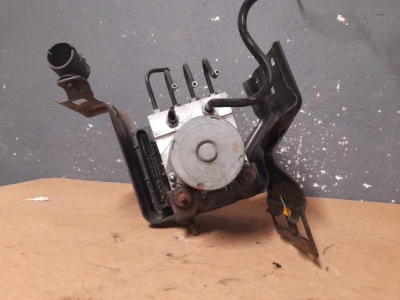 Citroen c4 1 i 04- 1.4 насос abs 9657352680 9649988180 фото №1