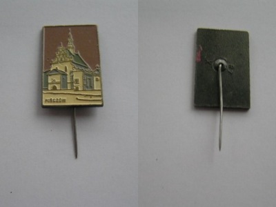 PIŃCZÓW - Kościół klasztor - Stara Odznaka PRL