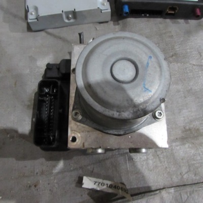 Насос abs nissan leaf ii 476605sh5a фото №1