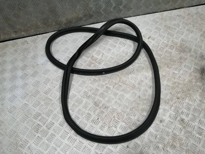 Прокладка кришки багажника renault megane v e-tech фото №1