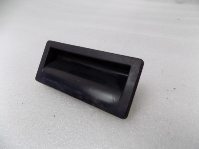 Vw tiguan 5n lift ручка крышки задняя 5n0827335f фото №1