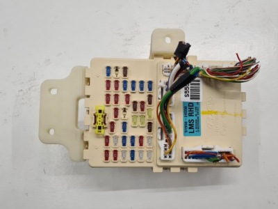 Hyundai ix35 коробка предохранителей 91950-2s550 фото №1