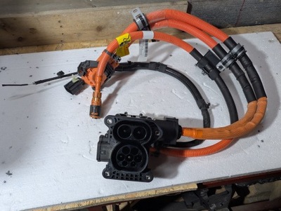 Maxus e-deliver шланг заряджання роз'єм заряджання c00096739 фото №1