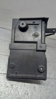 Защита аккумулятор volvo v50 s40 c30 30667941 фото №1