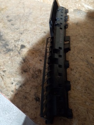 Напрямна кронштейн бампера t roc lift 2ga807863a фото №1