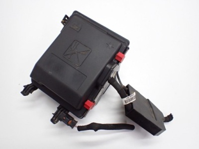 Корпус коробка запобіжників opel grandland x 19r фото №1