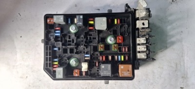 Коробка запобіжників opel astra k dpn15514069 фото №1