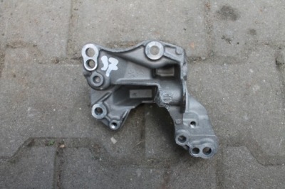 37. кронштейн кронштейн генератора citroen 9812038180 фото №1