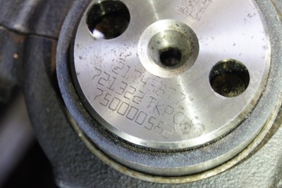 Volvo fm4 вал розподільного валу 21745877 фото №1