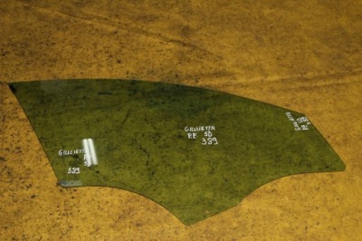 Стекло правый перед alfa romeo giulietta 5d hb фото №1