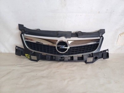 Решётка радиатора решётка радиатора бампера перед opel vectra c lift 05-08 фото №1