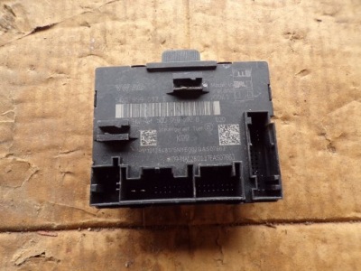 Модуль двері правий перед 5q0959592e vw audi skoda фото №1