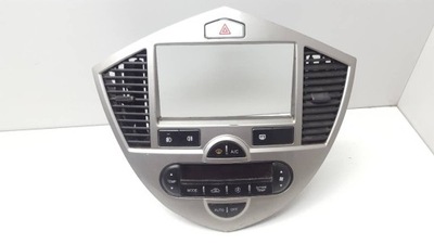 Панель обдув рамка радіо kia carens ii 0k2fb61190 фото №1