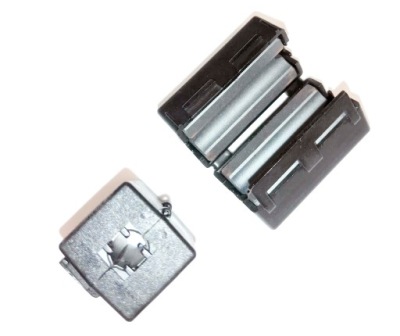 RDZEŃ FERRYTOWY Z OSŁONĄ NA PRZEWÓD 6,5MM