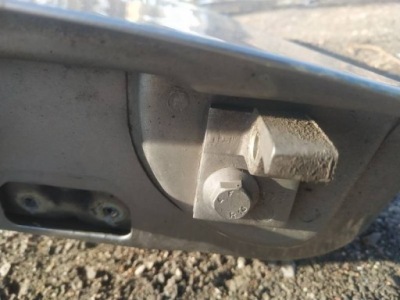 Alfa-romeo 159 петля передних дверь - передние 2006 2.0l фото №1