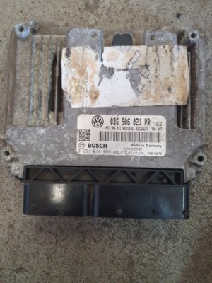 Бортовий комп'ютер блок керування двигуна 03g906021pr фото №1