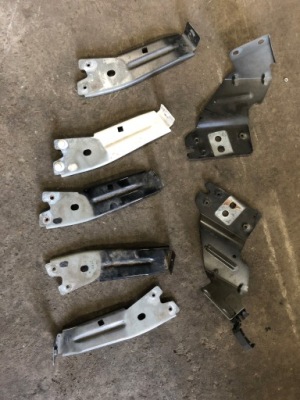 Кронштейн крила maserati ghibli фото №1