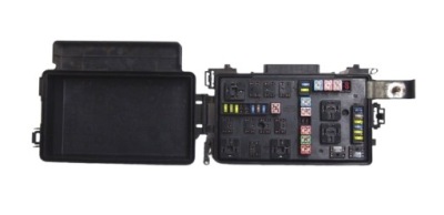 Коробка предохранителей chrysler 300c / dodge magnum p05087166ai фото №1