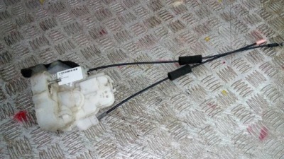 Замок subaru forester iii правый задняя фото №1