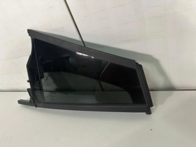 Скло права задня задня двері mercedes eqa w243 w247 фото №1