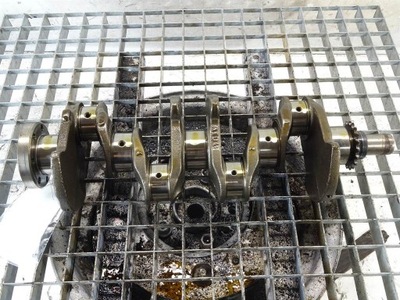 Wał колінчастий renault fluence 1.6 111km k4m838 фото №1