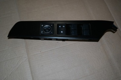 Lexus ux перемикач вікон лівий перед eu фото №1