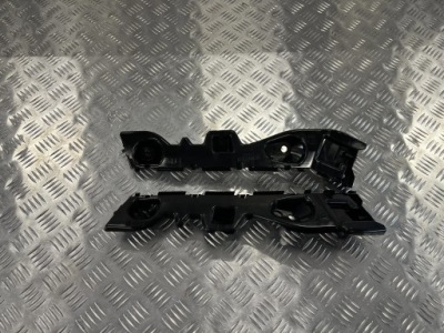 Направляющая кронштейн бампера правый задняя mazda 3 bp 19- фото №1