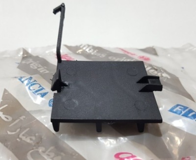 Крышка заглушка бампера задняя fiat punto 735344297 фото №1