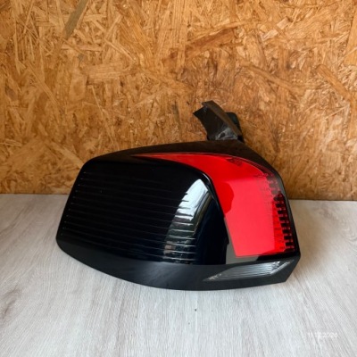 Лампа задня ліва peugeot 5008 2 9811028080 фото №1