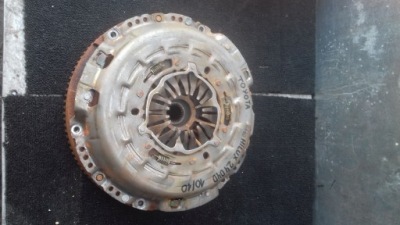 Сцепление 2.4 toyota hilux viii 31210-0k360 фото №1