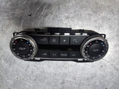 Mercedes c klasa w204 панель обдув кондиционера a2048305790 фото №1