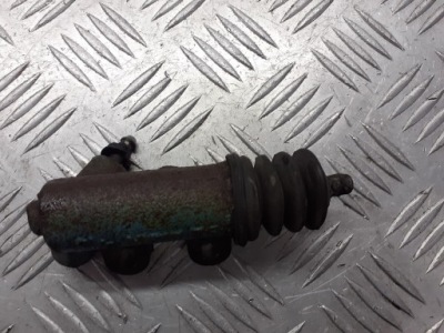 Помпа зчеплення toyota corolla e11 2.0 d4d фото №1