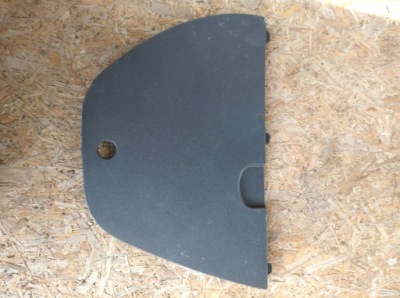 Заглушка багажника 13308132 opel фото №1