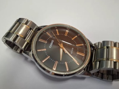 ZEGAREK CASIO 1303
