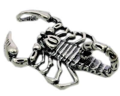 Wisiorek skorpion srebro