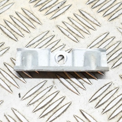 Maserati quattroporte 2014 кронштейн акумулятор фото №1