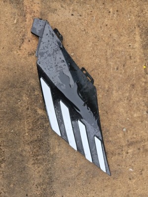 Peugeot 408 ii молдинг перед бампера левая заглушка фото №1