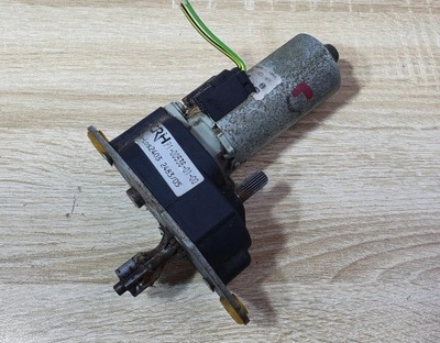 Land range rover l322 моторчик сидіння лівий 013000 фото №1