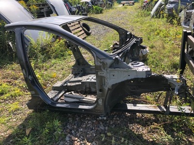 Toyota yaris iv 2020- четверть блок двигателя порог правый фото №1