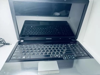 LAPTOP SAMSUNG R540