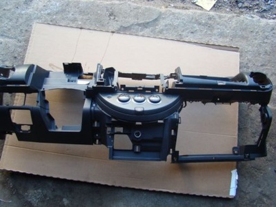 Nissan note e11 панель приладів консоль фото №1