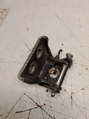 Citroen c4 picasso петля дверь правый перед фото №1