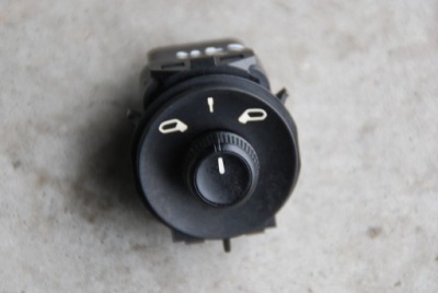 Перемикач регулювання дзеркал citroen c4 96673722 фото №1