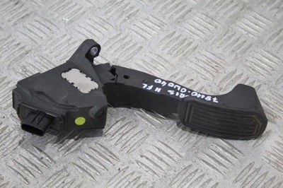 Педаль газу toyota auris ii lift 78110-00w040 фото №1