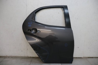 Дверь правое  задний задняя toyota yaris 4 iv xp210 фото №1