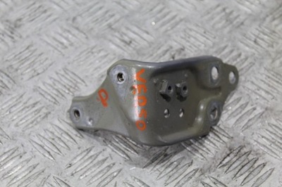 Кронштейн крила праве toyota verso фото №1