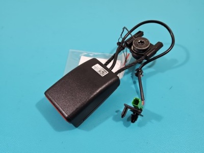 Замок клипса клипса поперечина правый  перед volvo v90 16-20 фото №1